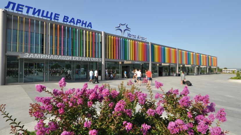 Отварят летище Варна за нискобюджетни авиокомпании