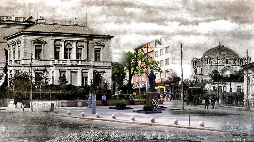  Скверик с памятником Патриарху Евфимию, ныне одно из самых оживленных мест в столице