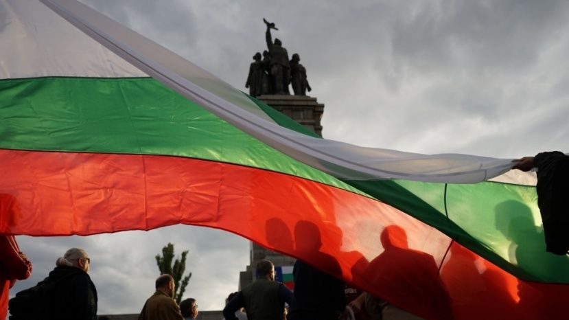 В Болгарии потребовали снести памятник Советской армии