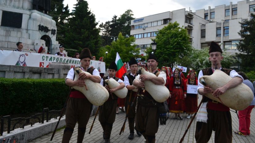 8 000 исполнителей принимают участие в фестивале «Балкан Фолк»
