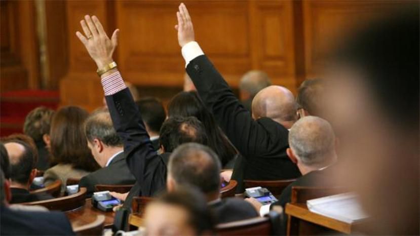 В Болгарии приняли новые изменения в Законе об иностранцах