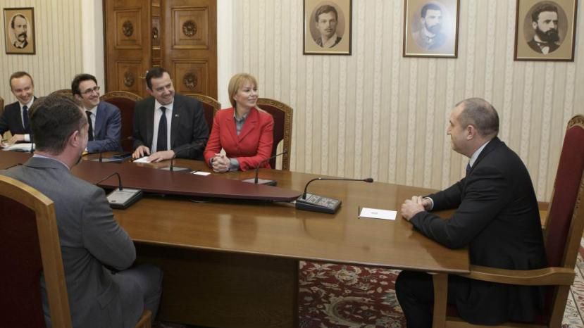 Президент Болгарии призвал усилить процесс европейской интеграции