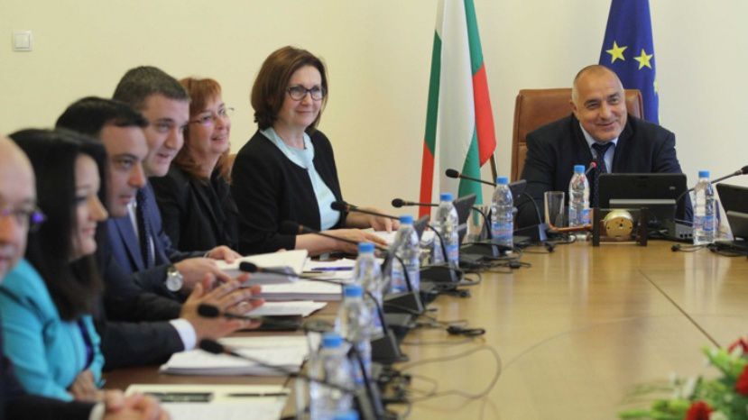 Премьер Болгарии: Правительство становится женским царством