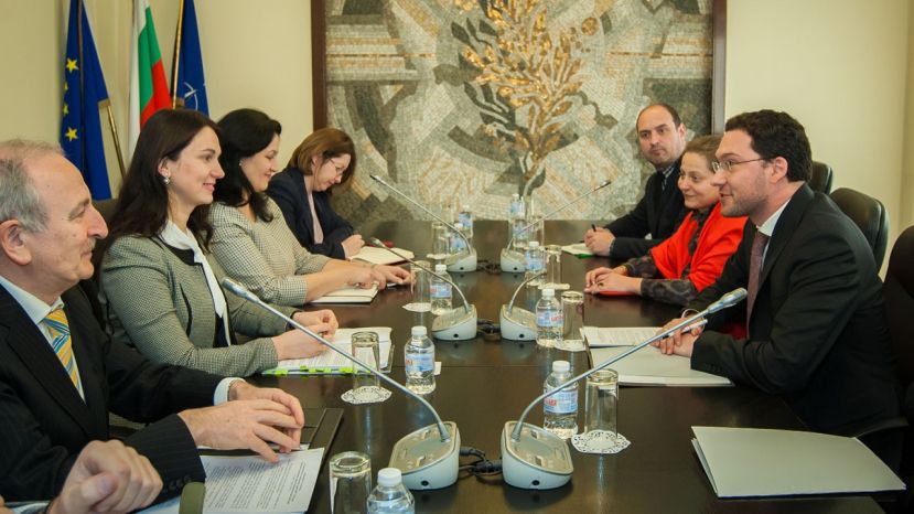 Глава МИД Болгарии встретился с представителями Верховной Рады Украины