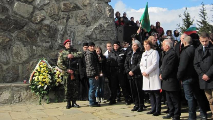 Вице-президент Болгарии призвала на Шипке дать клятву не подменять историю
