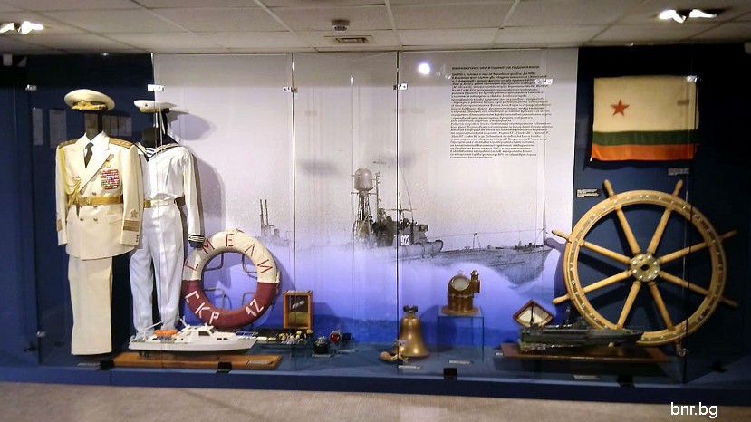На борда на флотската история