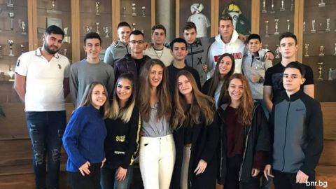 „Мисия Добро”: Ученици организират помощ за възрастни хора в обезлюдени български села