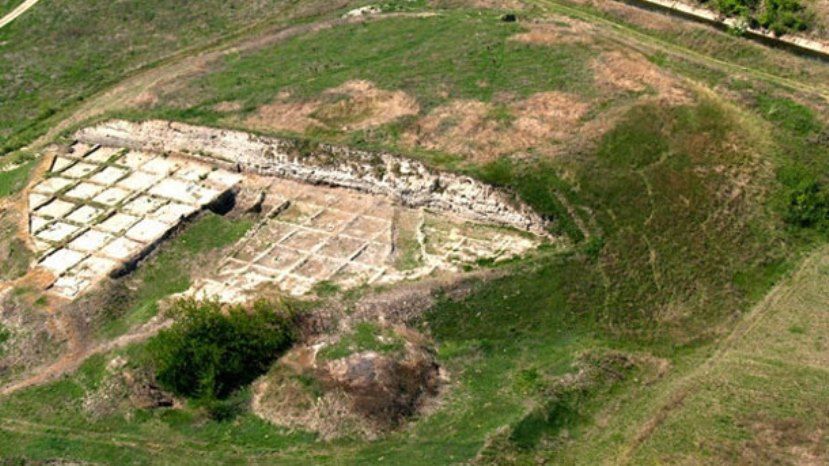 Продолжаются раскопки древнейшего города Европы, раскрытого у села Юнаците