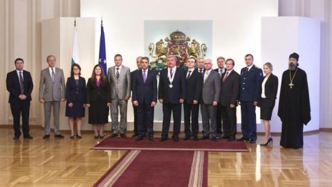 Президент Болгарии наградил посла России Юрия Исакова орденом «Стара планина»