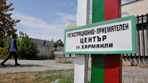 Системное злоупотребление алкоголем довело до массовой драки в лагере для беженцев в Болгарии
