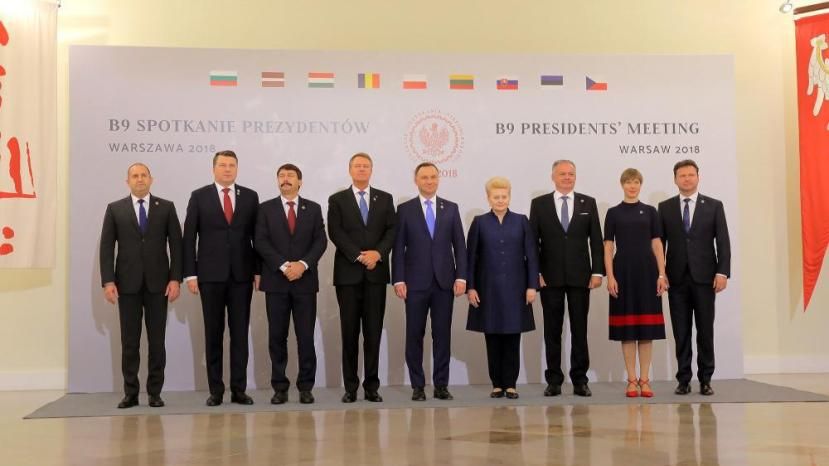 Президент Радев: Болгария продолжит поддерживать страны, стремящиеся к полноправному членству в НАТО