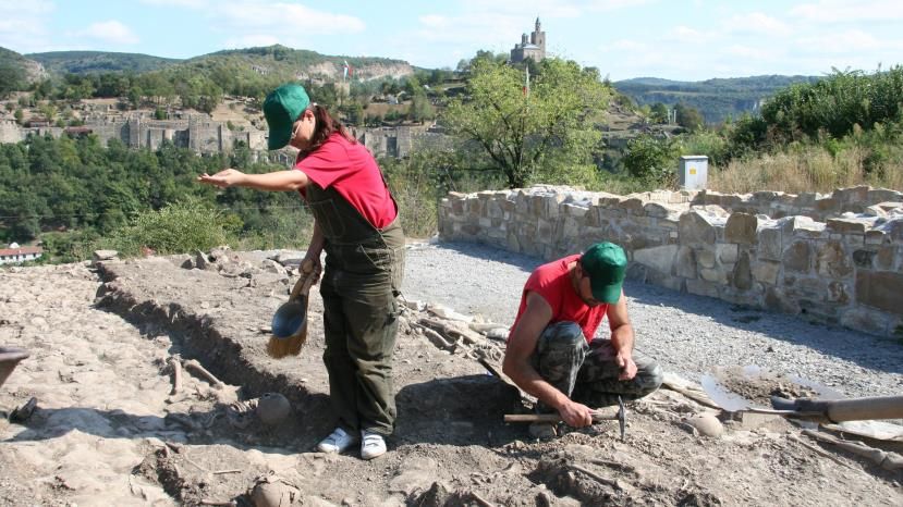 Археологи исследуют царскую резиденцию на границе с Грецией