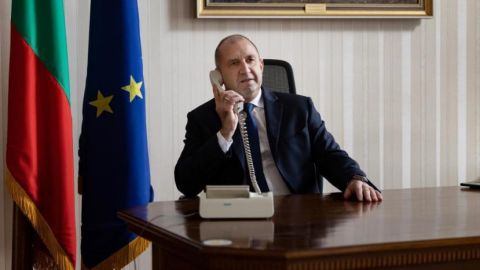 Президентът Румен Радев участва в конферентен разговор с президента на САЩ Джо Байдън и държавни глави на страни от формата Б-9