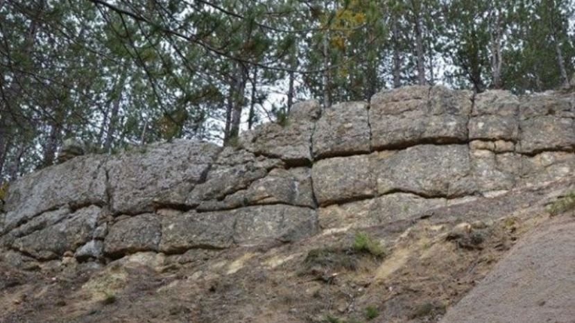 В Болгарии найден циклопический замок времен Трои