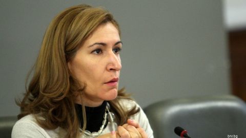 Николина Ангелкова