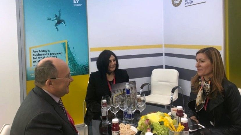 Ръководителят на руския туризъм Олег Сафонов на среща с министър Ангелкова в Санкт Петербург: Задържа се интересът на руските туристи към България