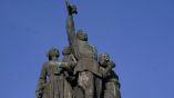 Депутат попросил посла РФ в Болгарии взять под опеку посольства памятник советским воинам