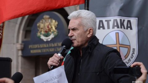 ЦИК предлагает оштрафовать Волена Сидерова за нарушение в день местных выборов