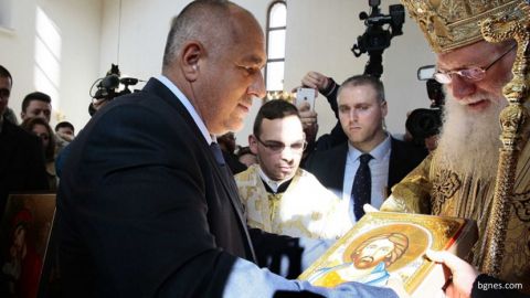 Премьер-министр Болгарии: Российская дипломатия использует любой случай для внушений