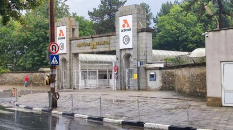 Задържаха трима чужди граждани на отговорни постове в "Арсенал" АД