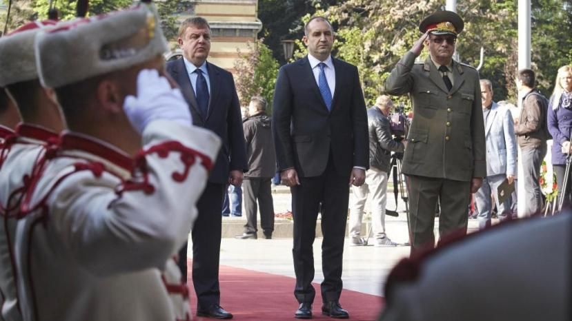 Президент Болгарии поздравил Владимира Путина и всех россиян с Днем Победы