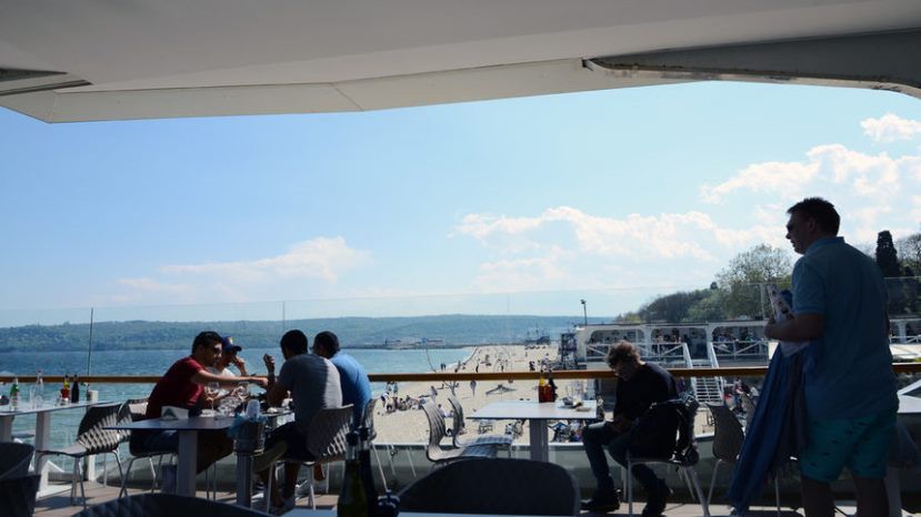 Инспекция по труду усилит контроль на морских курортах Болгарии