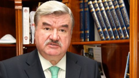 Юрий Исаков