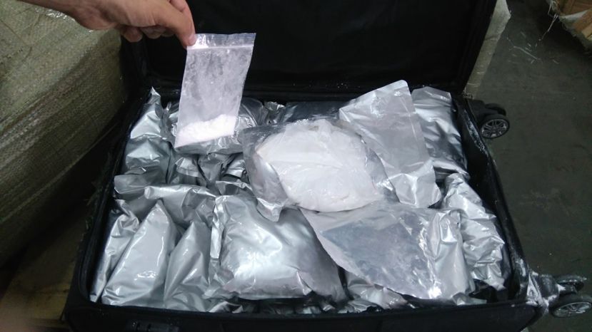 Бургаские таможенники задержали 30 кг контрабандной субстанции для производства виагры