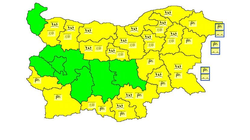 Из-за обильных осадков и сильного ветра в 21 области Болгарии объявлен «желтый» уровень опасности