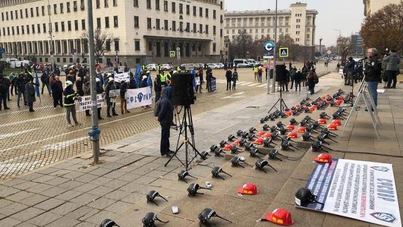 ТАСС: В Софии полицейские провели общенациональную акцию протеста