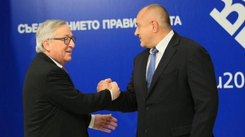 България не е напреднала достатъчно, за да влезе в еврозоната, обяви Юнкер