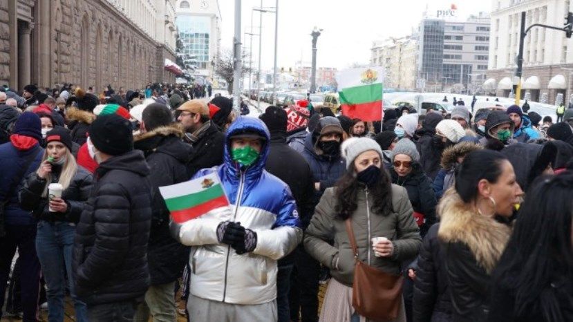 ТАСС: В Болгарии проходит акция протеста сотрудников ресторанов и кафе против закрытия заведений
