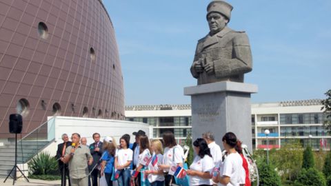 В День независимости Болгарии в СОК «Камчия» открыли памятник маршалу Толбухину