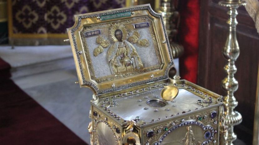 В България пристигат св. мощи на св. вмчк. Пантелеймон и копие на неговата чудотворна икона