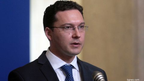 Даниел Митов
