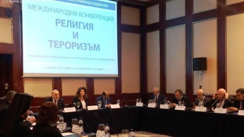 Вице-президент Болгарии: Борьба с терроризмом не создает дилемму между демократией и безопасностью