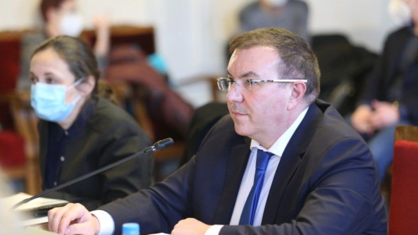 Министр здравоохранения Болгарии предлагает продлить эпидемическую обстановку еще на 3 месяца