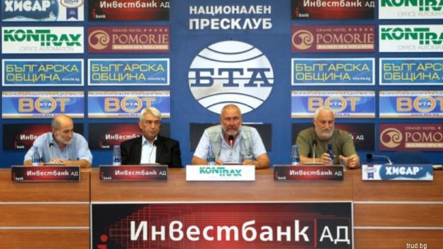 Николай Овчаров