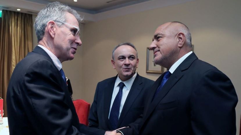 Премьер Болгарии обсудил с послом США в Греции диверсификацию поставок газа