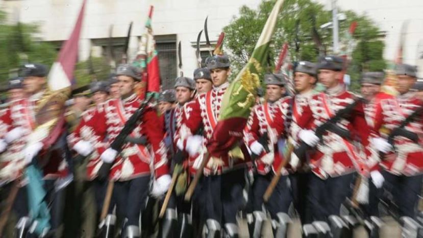 В Болгарии празднуют Георгиев день и День храбрости и праздник Болгарской армии