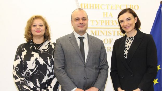 Министр туризма Болгарии и посол Грузии обсудили возможность создания авиалинии между двумя странами