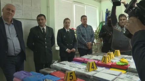 К поиску кокаина у берегов Черного моря в Болгарии привлекли вертолеты и водолазов