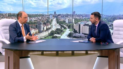 Николай Василев за увеличението на цените и еврото: Бабини деветини