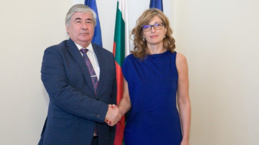Глава МИД Болгарии и посол России обсудили сотрудничество в торговле и туризме