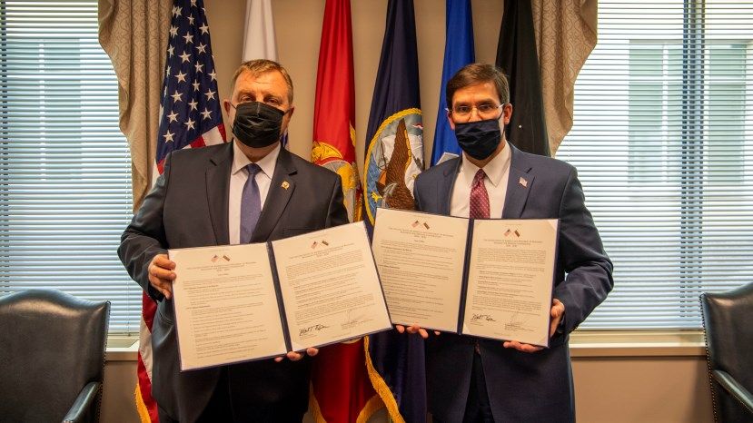 Министры обороны Болгарии и США подписали Дорожную карту по сотрудничеству в области обороны