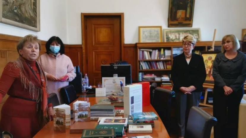 Российский литературовед Т.Черторицкая подарила Национальной библиотеке Болгарии ценные издания из своей коллекции