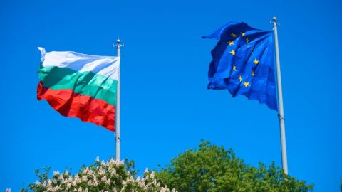 С какого месяца не нужно платить за визу в Болгарию для детей до 12 лет