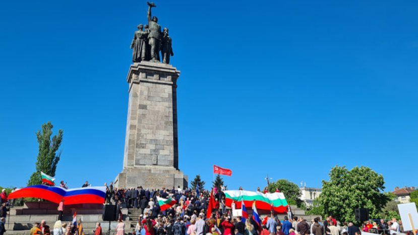 РГ: Болгария присоединилась к празднованию Дня Победы