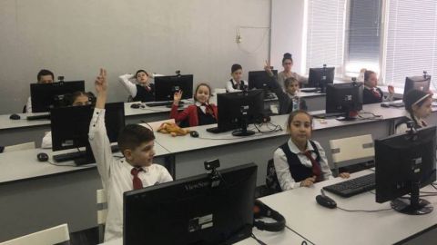 Четвероклассники из школы в «Камчии» сдали экзамены по русскому языку А1