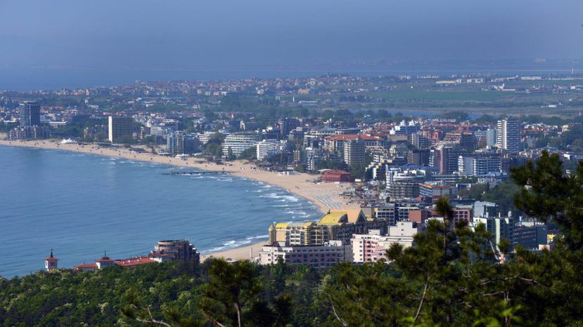 Рынок курортной недвижимости в Болгарии начал «просыпаться»